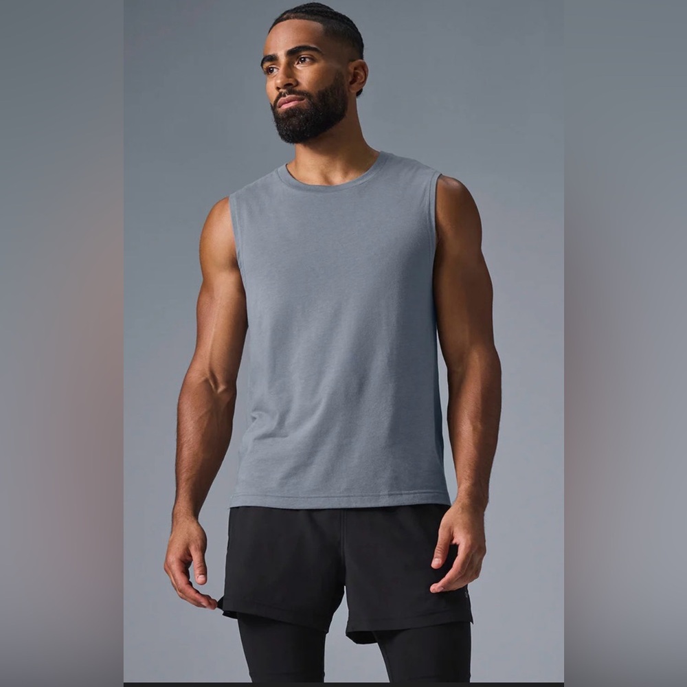 ALO Yoga Men's Sleeveless Crew Tank Top - Steel Grey